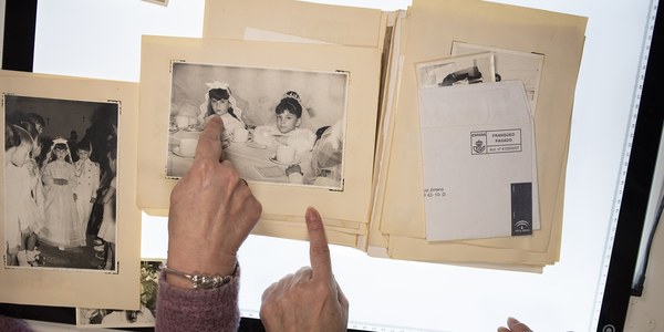 Más de 1.500 fotografías y más de 200 horas de vídeo permiten la recuperación de la memoria audiovisual colectiva del barrio de San Diego