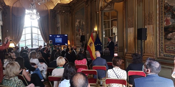 Sevilla lanza en París en alianza con Barcelona la primera gran acción internacional turística tras la pandemia con el objetivo de recuperar e impulsar el mercado francés
