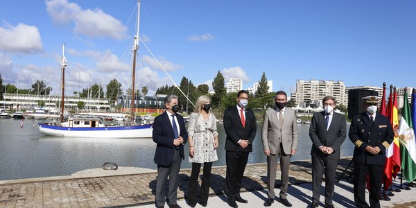 Sevilla vuelve a colaborar con el proyecto de investigación suizo a bordo del velero Fleur de Passion