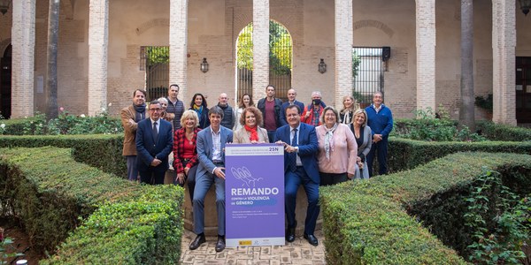 Una decena de entidades y clubes participarán en ‘Remando contra la violencia de género’ el próximo 20 de noviembre en el Guadalquivir