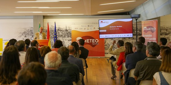 El alcalde aborda con las ciudades de Monterrey, Santiago de Chile, Atenas, Miami, Melbourne y Freetown una estrategia común para concienciar sobre los efectos de las olas de calor y propiciar espacios públicos con confort climático en el marco de las iniciativas del proyecto proMETEO