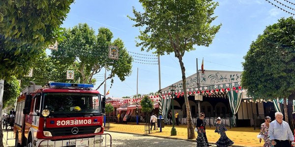 Bomberos completa la inspección de todas las casetas de la Feria de Abril 2022 para minimizar los riesgos de incendio y garantizar las medidas de seguridad