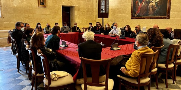 El alcalde analiza con el sector la “necesaria” reforma de los estatutos del ICAS para mejorar su funcionamiento, adaptar la administración a la industria local y reforzar la actividad cultural en Sevilla