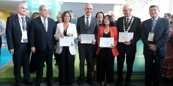 El alcalde Antonio Muñoz inaugura el Congreso nacional e internacional de Farmacia, único en todo el mundo y una de las grandes citas de la temporada de convenciones en FIBES, con más de 5.000 profesionales del sector