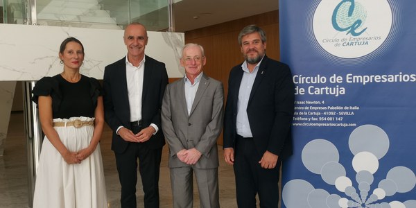 El alcalde anuncia un refuerzo de Tussam para Cartuja, mejoras en sus accesos y la presentación de un plan turístico a los fondos Next Generation que impulse esta zona con la recuperación de espacios de la Expo