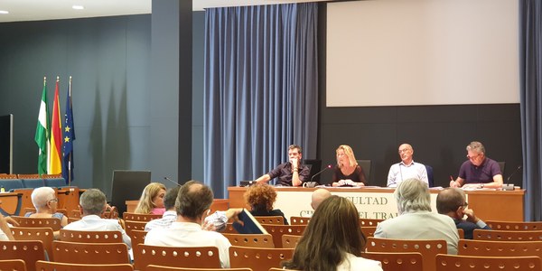El alcalde de Sevilla destaca la positiva evolución del mercado de trabajo y la dinamización empresarial en la ciudad que constata el informe del CESS para 2021 y el hecho de que incida en estrategias municipales ya en marcha como la diversificación económica, la sostenibilidad, la digitalización o la apuesta por la industria aeroespacial