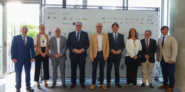 El alcalde destaca el legado que deja ya el V Centenario a través de iniciativas emprendedoras con carácter de permanencia en la ciudad como el Centro Magallanes de industrias culturales, el proyecto Exploraterra o el congreso internacional de innovación social