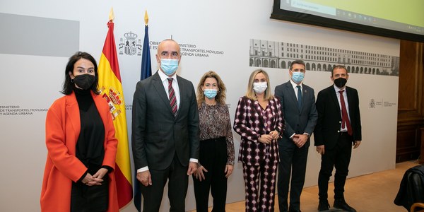 El alcalde destaca que se ha dado un paso decisivo para la ampliación de la red de Metro entre Gobierno, Junta y Ayuntamiento y subraya que es el momento de la licitación de las obras