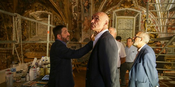 El alcalde impulsa un nuevo acuerdo de colaboración con la Orden de Hermanos Menores Capuchinos para ejecutar una nueva fase de la restauración de la Capilla de San José
