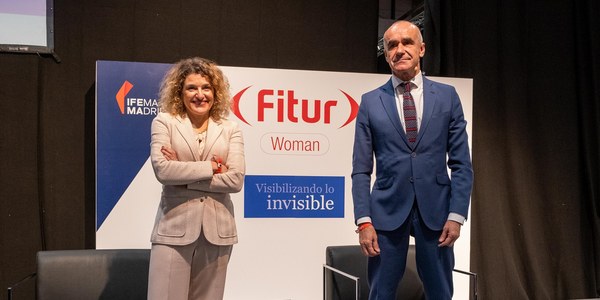 El alcalde reivindica en FITUR el papel de las mujeres en la industria turística y recuerda que Sevilla es un referente nacional en la lucha por la igualdad real
