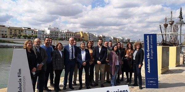 El alcalde traslada a profesionales de la industria audiovisual el revulsivo que supondrá la Fábrica de Artillería y otros espacios patrimoniales para la cultura y los rodajes tras la estrategia municipal de rehabilitación y puesta en valor