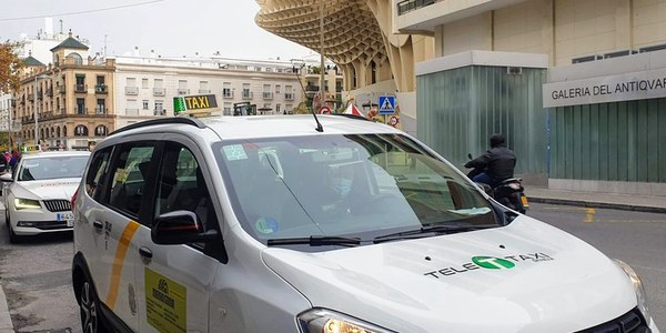 El Ayuntamiento abre consulta pública previa a la elaboración una nueva ordenanza del taxi que adecue este servicio público a las nuevas tecnologías y a la demanda actual del mercado y se refuerce frente a la competencia