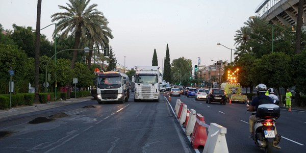 El Ayuntamiento acomete a partir del próximo domingo en horario nocturno la repavimentación de la Avenida de la Paz, entre la Glorieta Víctimas del Terrorismo y el cruce con la Carretera Su Eminencia