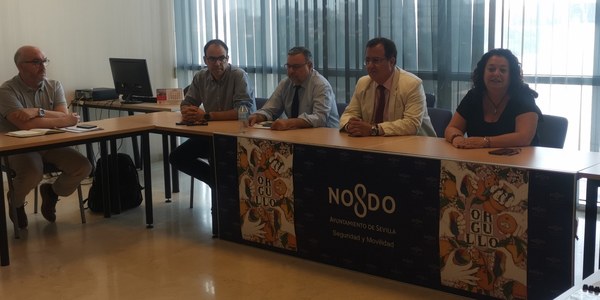 El Ayuntamiento activa un dispositivo de servicios municipales con especial incidencia en la seguridad, la movilidad y la limpieza para la celebración de la Velá de Santiago y Santa Ana de 2022 tras dos años de ausencia como consecuencia de la pandemia