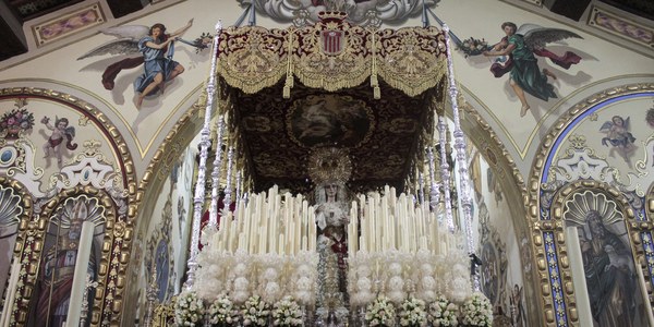 El Ayuntamiento activa un dispositivo especial de seguridad, tráfico y limpieza para dar cobertura a la salida extraordinaria de la Virgen de las Mercedes de la Hermandad de Santa Genoveva con motivo del 50 aniversario de su coronación