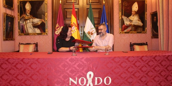 El Ayuntamiento apoyará con 62.000 euros proyectos de prevención y lucha contra el VIH/sida de la Asociación Adhara con un alcance de 4.700 personas