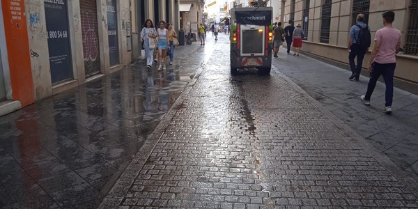 El Ayuntamiento aprueba un nuevo plan de inversión en Lipasam por 1,22 millones para vehículos de recogida selectiva, barrido y lavado del viario y el mobiliario urbano en el marco de la ejecución de su ‘Plan Ciudad’ de mejora de la limpieza
