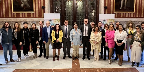 El Ayuntamiento celebra la vuelta de la Feria y el 175 aniversario de su fundación con un gran espectáculo para la noche del Alumbrado que contará con primeras figuras de las sevillanas y que será conducido por María del Monte, que también presentará su nuevo trabajo discográfico