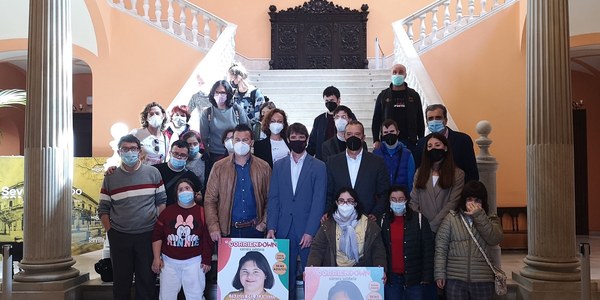 El Ayuntamiento colabora en la carrera 'Corriendown' con el objetivo de recaudar fondos para la Asociación Down Sevilla y propiciar una jornada de convivencia e integración
