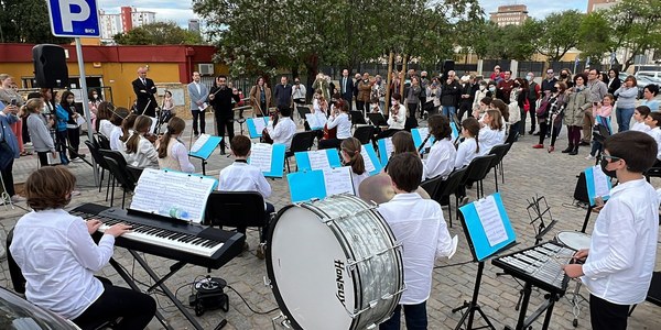 El Ayuntamiento completa la reurbanización del entorno del Conservatorio de Música de Triana con más espacios peatonales, accesibilidad, arbolado y drenaje urbano sostenible y tras ejecutar un presupuesto de casi 164.000 euros