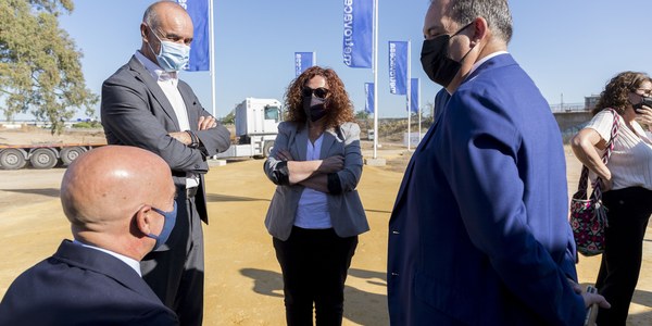 El Ayuntamiento concede licencia para las primeras viviendas del nuevo barrio que se construye  en Palmas Altas sur