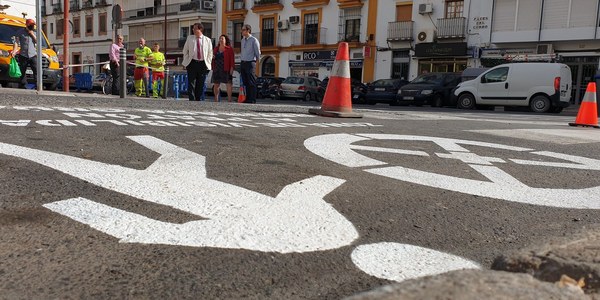 El Ayuntamiento concluye el repintado de las calles Pagés del Corro, Clara Jesús Montero y Alvarado y la Plaza de Chapina, en el Distrito Triana, para mejorar la seguridad vial y pone en servicio una bolsa de 22 nuevos aparcamientos