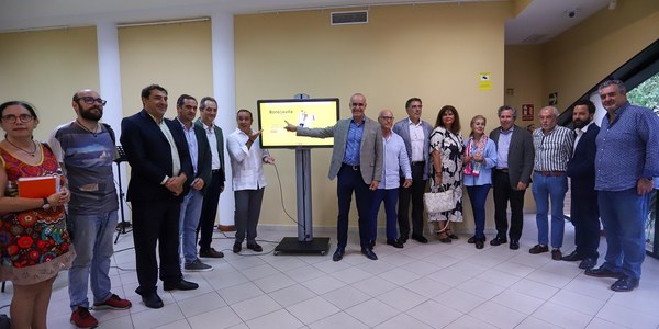 El Ayuntamiento culmina en solo una semana la distribución de los 29.400 bonos de la campaña para incentivar las compras y el consumo en comercios y en servicios de proximidad de la ciudad