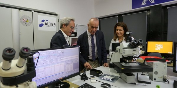 El Ayuntamiento de Sevilla respalda las inversiones de 75 proyectos empresariales con 560.000 euros para consolidarlos y contribuir a su modernización tecnológica y a la reactivación económica y laboral de la ciudad
