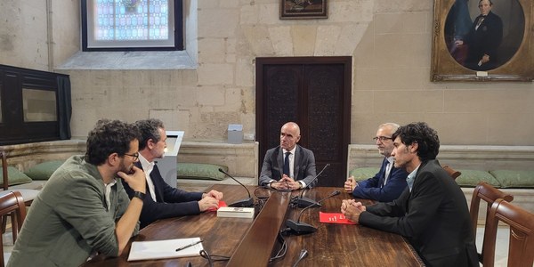 El Ayuntamiento de Sevilla y Save the Children refuerzan su colaboración para el desarrollo de proyectos dirigidos a la infancia más vulnerable