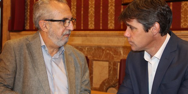 El Ayuntamiento destina 700.000 euros de inversión para el nuevo plan de asfaltado de calles de seis distritos de la ciudad