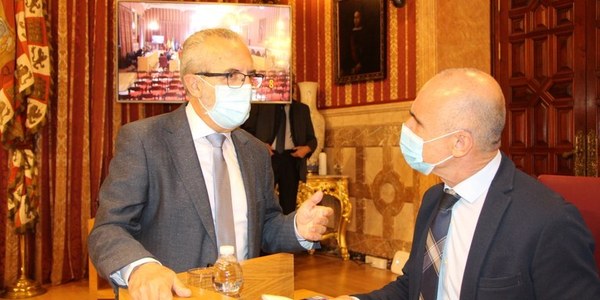 El Ayuntamiento invierte 285.000 euros en la repavimentación de las calles Manuel Ramón Alarcón, Baltasar Gracián y Samaniego del Distrito San Pablo-Santa Justa