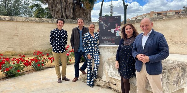 El Ayuntamiento organiza en La Hacienda Miraflores del Distrito Norte el ciclo de flamenco ‘Y Sevilla’ con los espectáculos de Lalo Tejada, que incluye un desfile de la Escuela de Moda de Sevilla, y la Compañía Gabriel Aragú