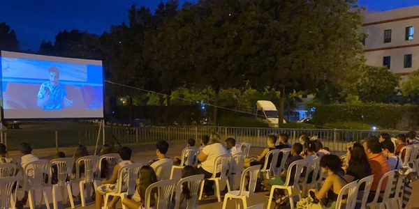 El Ayuntamiento programa más de 80 sesiones de cines de verano en los barrios de la ciudad