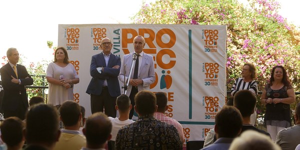El Ayuntamiento refuerza la colaboración con ‘Proyecto Hombre Sevilla’ por su labor “fundamental” para combatir las adiciones en la ciudad