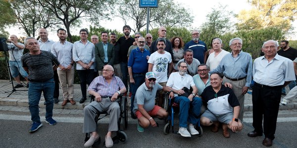 El Ayuntamiento rinde homenaje a los trabajadores de Astilleros de Sevilla con la rotulación de una glorieta junto a la barriada Elcano