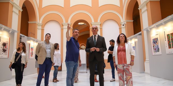 El Ayuntamiento y la asociación Adhara organizan la exposición ‘Más allá del arco iris’ sobre el derecho a la salud sexual y emocional dentro de la programación complementaria a la Conferencia Internacional Fast Track Cities 2022 que se celebra desde mañana en Sevilla