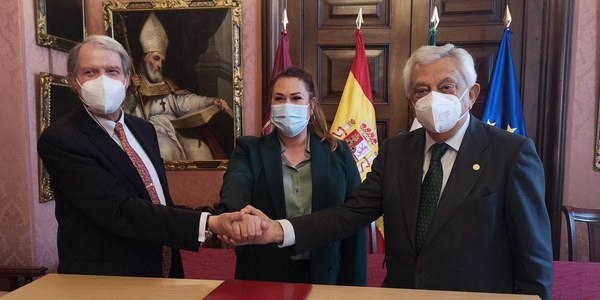 El Ayuntamiento y la Cámara de Comercio de Sevilla reafirman su compromiso por la FP Dual a través de un convenio de colaboración con la Fundación Bertelsmann
