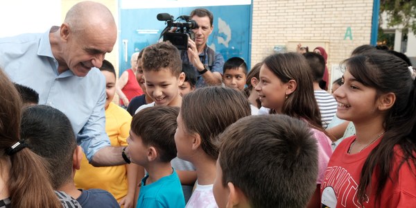 El CEIP San José Obrero de La Macarena estrena camino escolar seguro y peatonalización de su acceso en la apuesta municipal por la seguridad del conjunto de la comunidad educativa y la movilidad sostenible