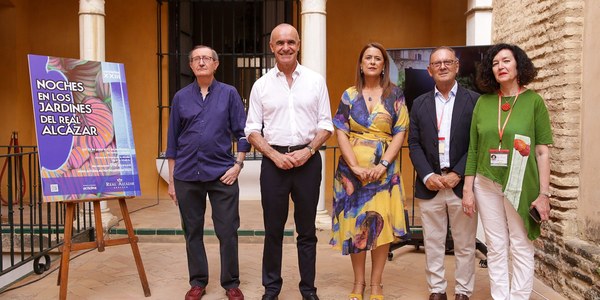 El ciclo Noches en los Jardines del Real Alcázar comienza el 23 de junio hasta el 17 de septiembre con 75 conciertos de una combinación de distintos géneros y gran presencia de artistas locales y que se enmarcan en la programación cultural del Ayuntamiento para verano