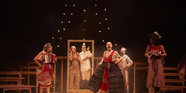 El dramaturgo Juan Mayorga y los payasos de Rhum & Cia presentan en el Teatro Lope de Vega su versión clown del clásico ‘El diablo cojuelo’