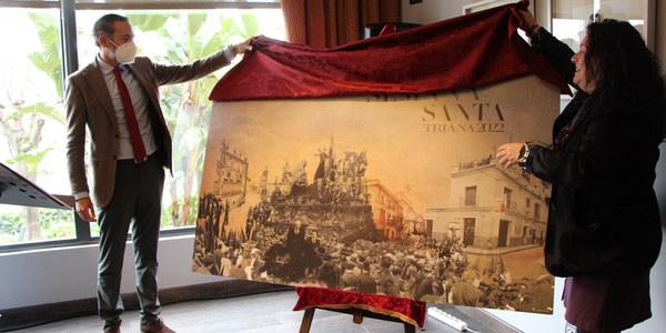 El fotógrafo Santi León gana el concurso convocado por primera vez por el Distrito Triana para el cartel anunciador de la Semana Santa de Triana de 2022 con una obra gráfica