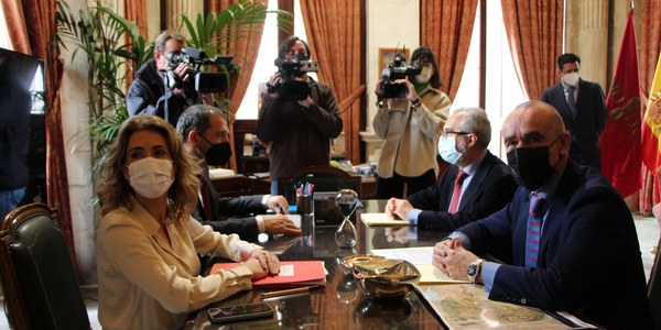 El Ministerio de Transportes aprueba 42 millones de euros para la conexión con tranvibús entre Sevilla Este y Santa Justa y la ampliación de la red de carriles bici metropolitana