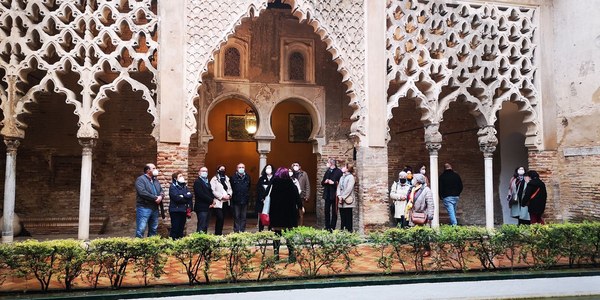 El Real Alcázar cierra el primer trimestre del año con 300.000 visitas, amplía en cinco sesiones su nuevo ciclo sobre mujeres que dejaron huella en el monumento e inicia el programa gratuito de recorridos guiados para nacidos o empadronados en la ciudad