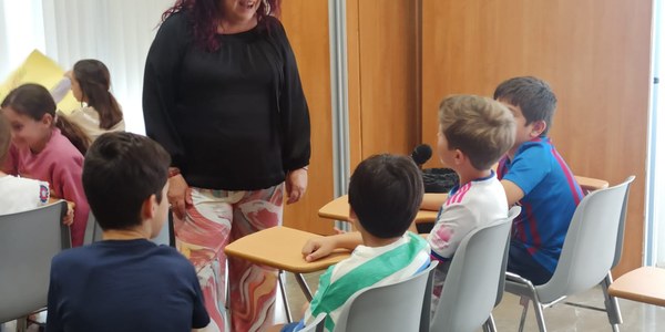 El Tejar del Mellizo acoge el encuentro de centros escolares del Distrito Triana dentro del programa ‘Imaginemos nuestros barrios’