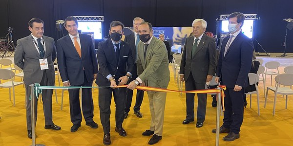 FIBES acoge desde hoy y hasta el sábado la primera edición del Salón Internacional de la Feria SIFER para profesionales y empresas relacionadas con la organización de ferias y fiestas