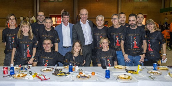 La Feria del corredor y el calendario paralelo acogen a los participantes y aficionados del Zurich Maratón de Sevilla de este domingo