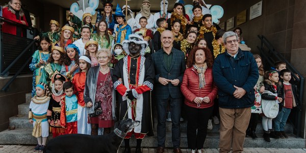 Las ‘Noches de zambombas en Sevilla’ y los heraldos reales centran la programación cultural más tradicional del Ayuntamiento en los barrios en estas fechas