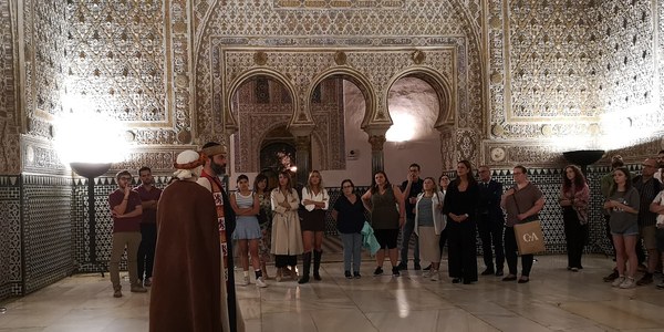 Las visitas teatralizadas dedicadas al 800 aniversario del nacimiento de Alfonso X ‘El Sabio’ se cierran en el Real Alcázar de Sevilla tras 451 funciones y 14.160 espectadores