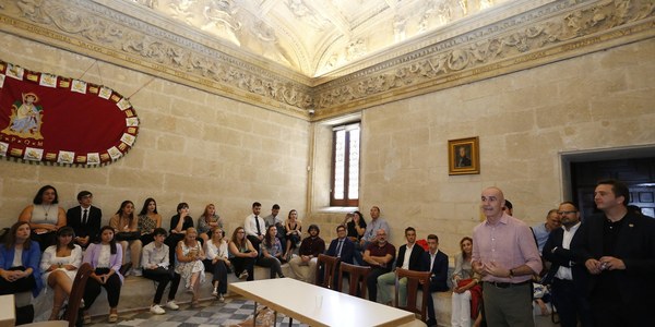 Los centros educativos St. Mary´s School y CDP Arboleda y el grupo Dilema de la Universidad de Sevilla ganan la final de la Liga de Debate ‘Ciudad de Sevilla’ impulsada por el Área de Juventud del Ayuntamiento