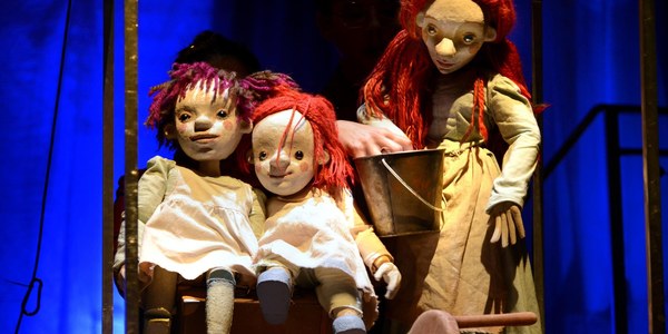Los títeres toman el Teatro Alameda con la premiada ‘Las Cotton’, una historia sobre la lucha obrera de las mujeres en la industria textil